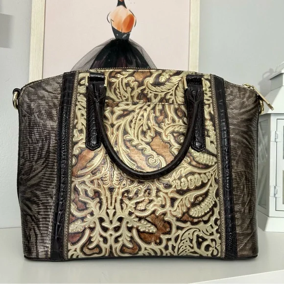 ❌SOLD❌Brahmin Duxbury Gold Bel Canto Satchel - Picture 13 of 14